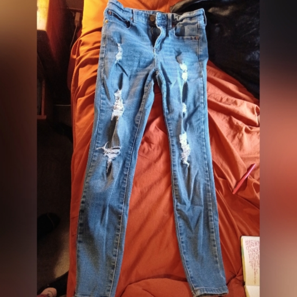 Aero high rise distressed jegging